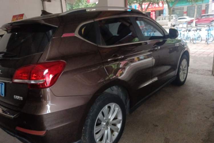 Used Haval H2 2016 Red-Label 1.5T Automatic Two-Wheel Drive Luxury Model
