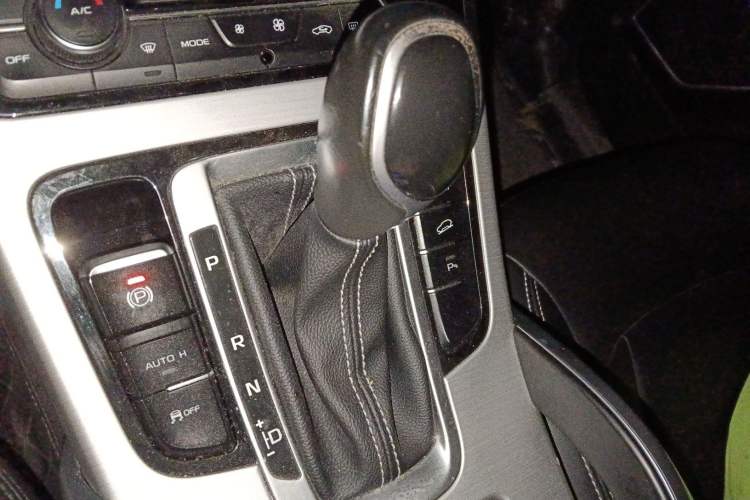 Used Geely Auto Emgrand X7 Sport 2016 1.8TD Automatic Smart Connectivity Version
