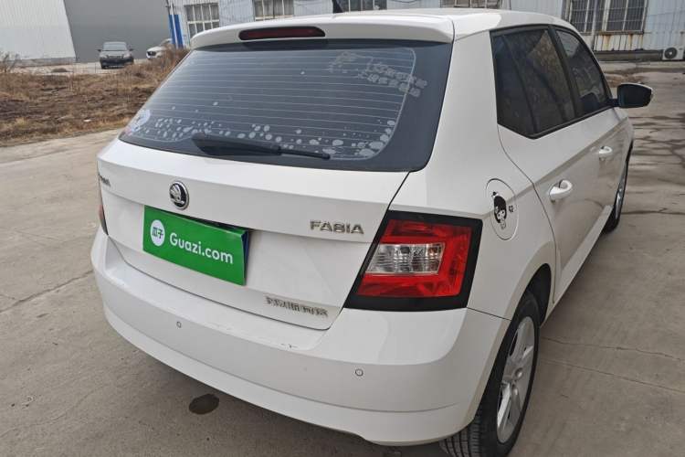 Used Skoda Fabia 2017 1.4L Automatic Car Enjoy Edition