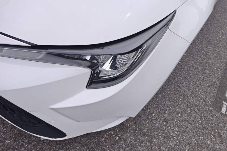 Used Toyota Levin 2022 Dual-Motor 1.8H E-CVT Leading Edition
