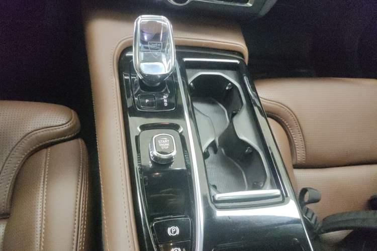 Used Volvo S90 New Energy 2023 T8 Plug-in Hybrid All-Wheel Drive Long-Range Luxury Edition