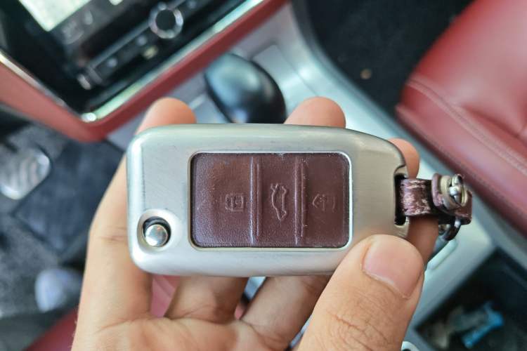 Used Roewe RX5 2016 30T Four-Wheel Drive Automatic Internet Smart Luxury Edition
