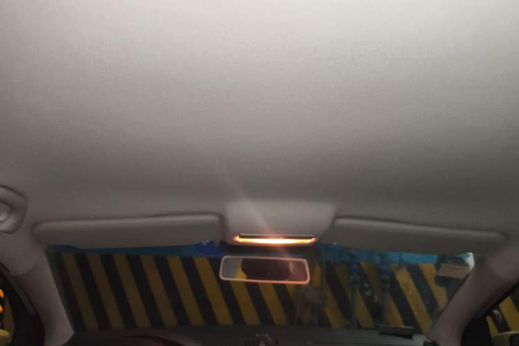 Used Volkswagen Polo 2011 1.4L Automatic ZhiShang Version Headliner