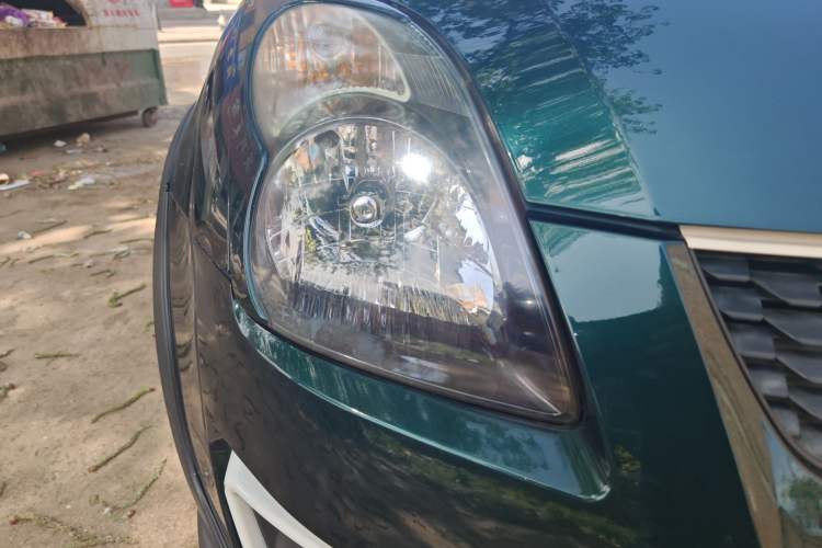 Used Suzuki Swift 2016 1.5L Manual Fashion Edition Cool Play Version
