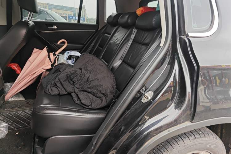 Used Volkswagen Tiguan 2013 1.8 TSI Automatic Two-Wheel Drive Comfort Edition Left Rear Seat