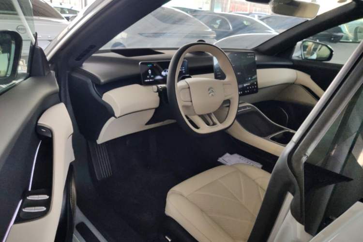 Used Nio ET5 2025 75 kWh
