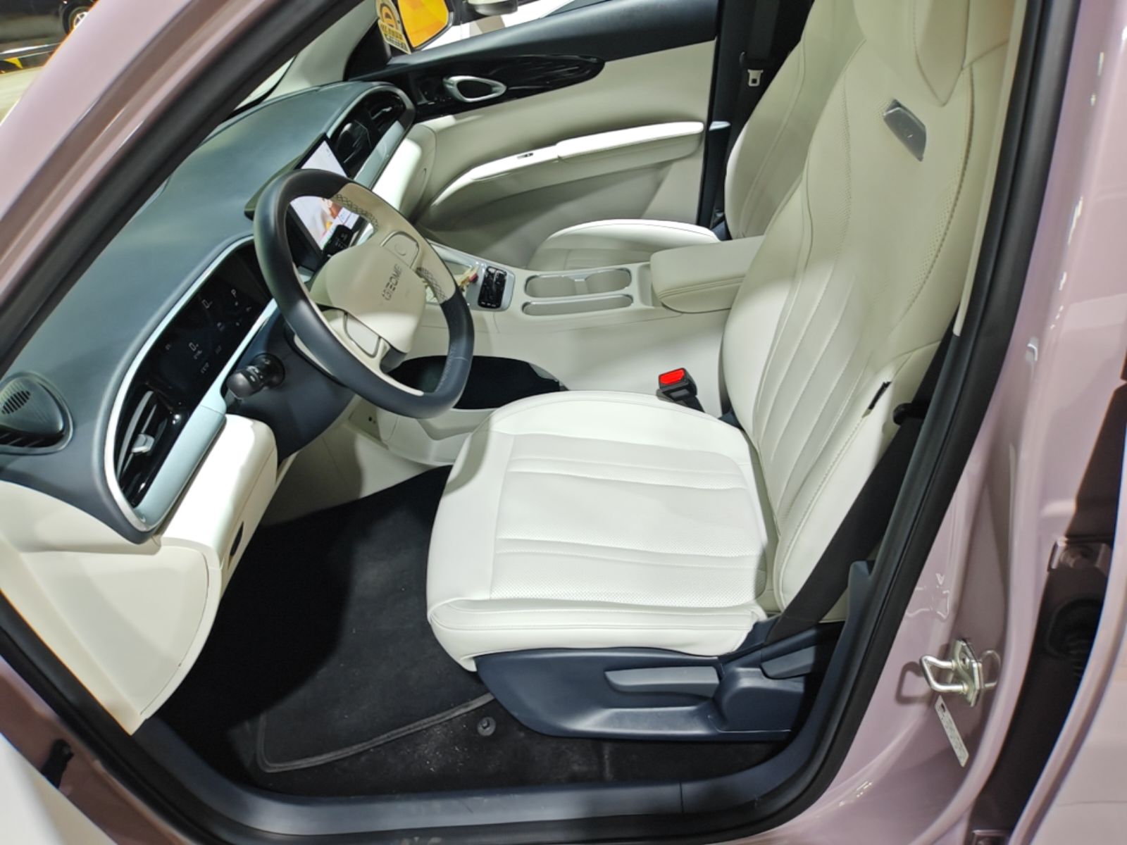 Geely Galaxy Geome 2025 310km Youth Edition — снимка 17