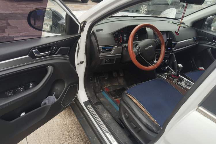 Used Haval H6 2018 Sport Edition 1.5T Manual Two-Wheel Drive Elite Model China V Standard
