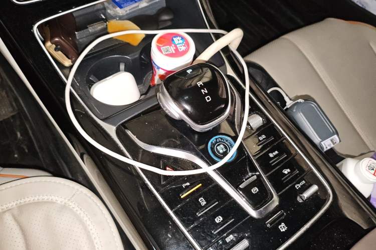 Used BYD Qin PLUS 2023 Champion Edition EV 510KM Leading Model Gear Lever