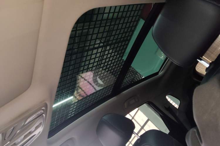 Used Roewe RX5 2020 PLUS 300TGI Automatic Ali National Trend Flagship Edition
