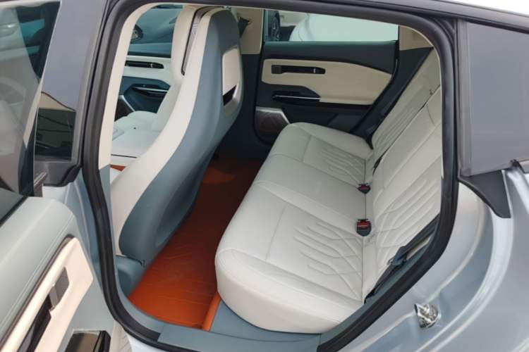 Used Hyptec GT 2023 560 Rear-Drive Tech Edition Left Rear Seat