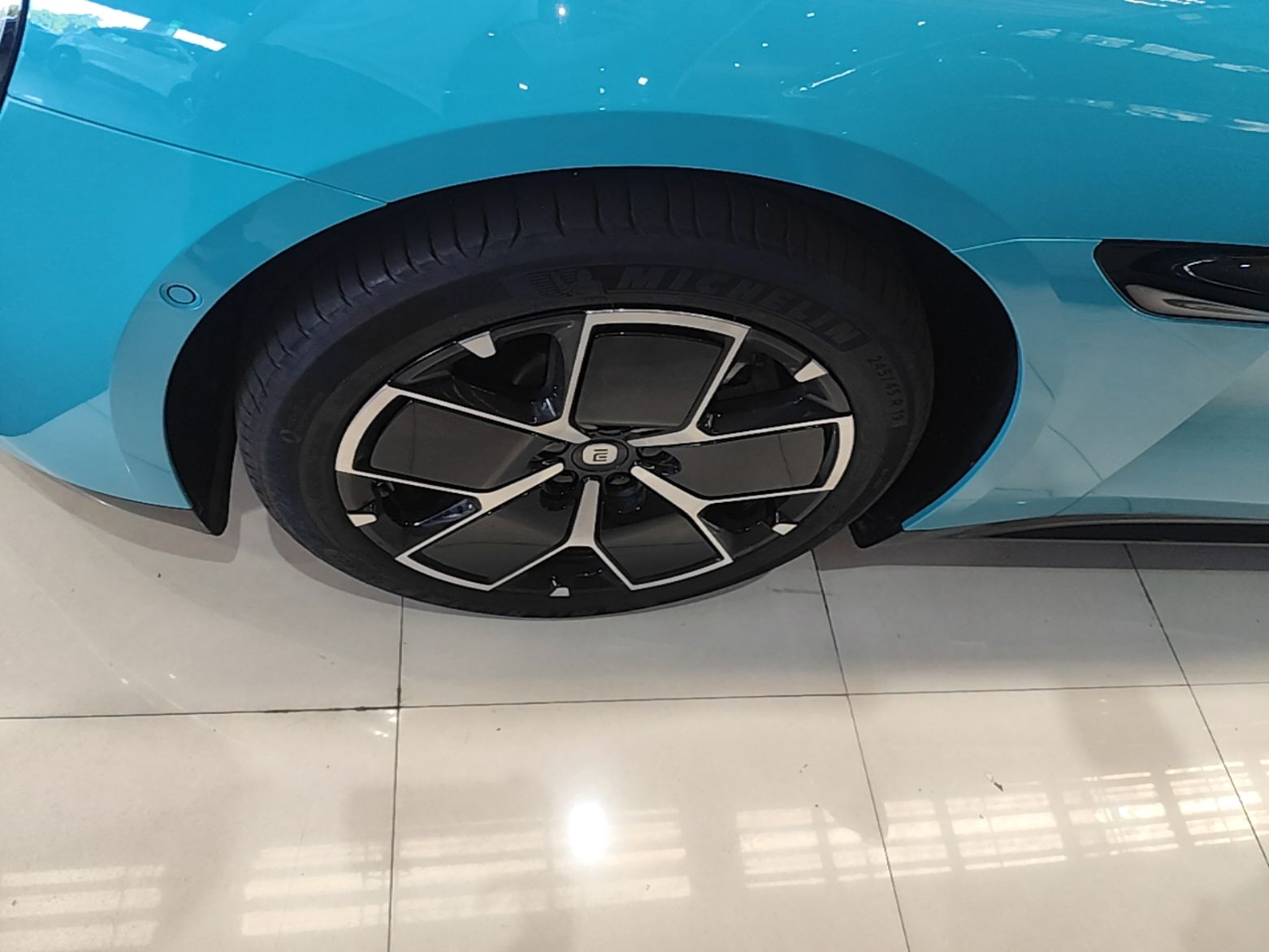 Xiaomi Auto SU7 2024 Rear-Drive Long-Range Intelligent Driving Version — снимка 10