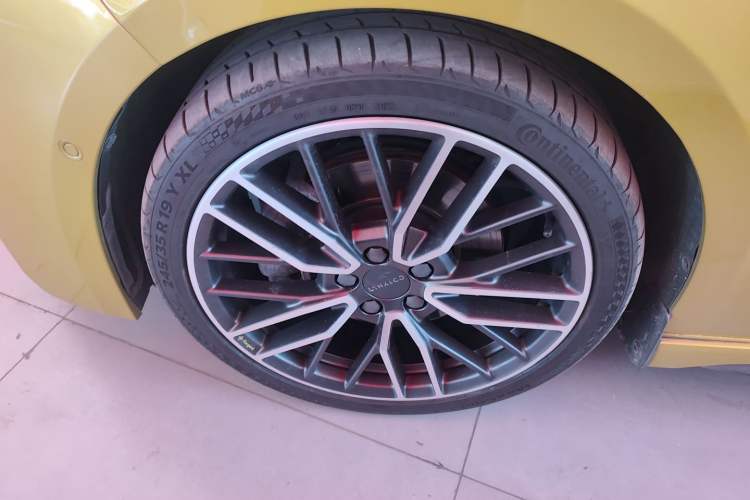 Used Lynk & Co 03 2019 03+ 2.0TD Automatic Wind-Chasing Edition Exterior 4