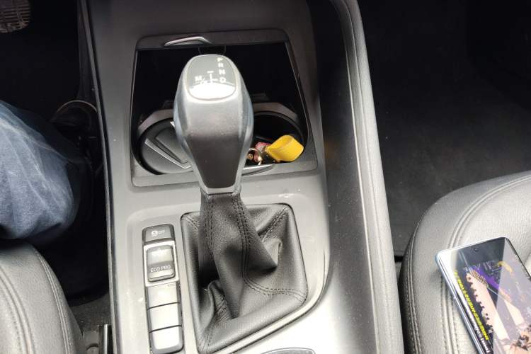 Used BMW X1 2016 sDrive18Li Premium Edition Gear Lever