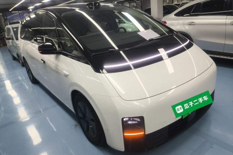 Used Li Auto MEGA 2024 Ultra Model