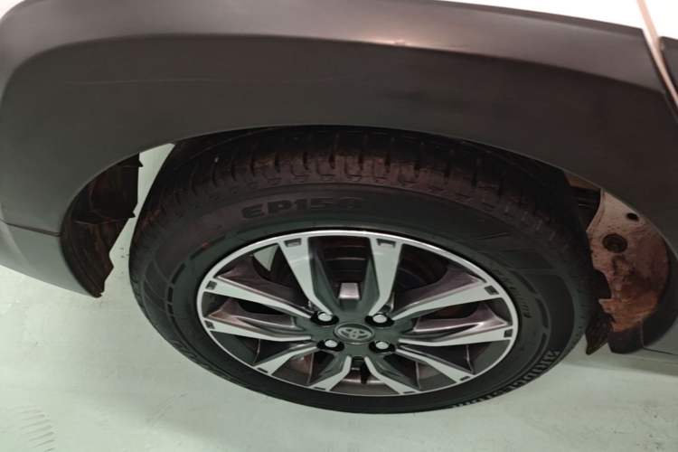 Used Toyota YARiS L Zhi Xuan 2022 X-Trail 1.5L CVT Luxury PLUS Edition
