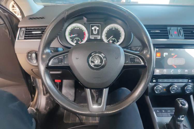 Used Skoda Octavia 2018 Station Wagon TSI280 DSG Flagship Edition