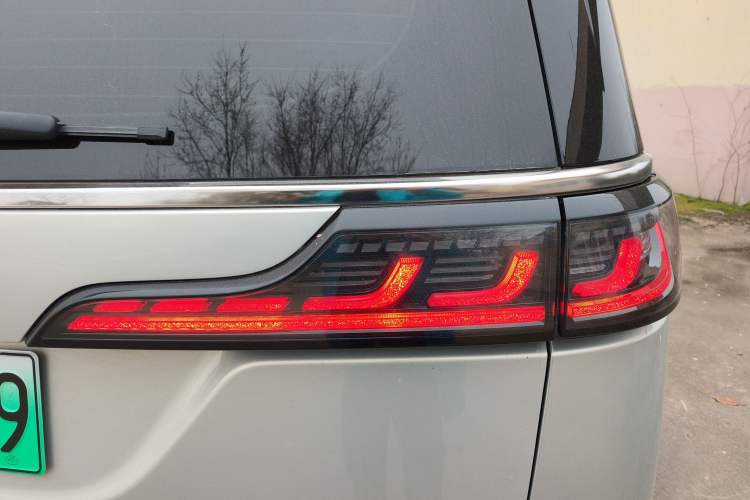 Used VOYAH Dream 2022 Low-Carbon Edition Dream+ Smart Enjoyment Package
