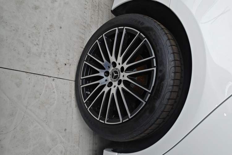 Used Mercedes-Benz C-Class 2025 Facelift C 260 L Sport Edition Right Rear Wheel Hub