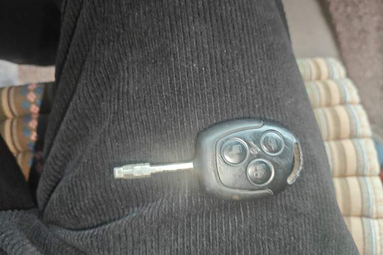 Used Ford Transit Custom 2009 2.4T Diesel Luxury Short Wheelbase Mid-Roof Emission Standard III
