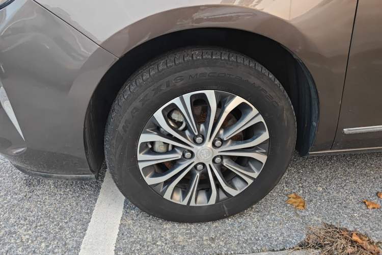 Used Buick GL8 2021 Land Cruiser Executive Class 652T Luxury Model