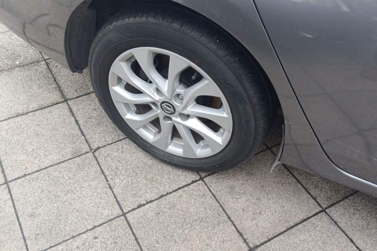 Used Nissan Sylphy 2021 Classic 1.6XL CVT Luxury Edition Right Rear Wheel Hub