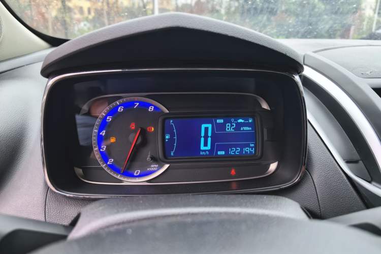 Used Chevrolet Trax 2016 1.4T Manual Two-Wheel Drive Comfort Version with Sunroof