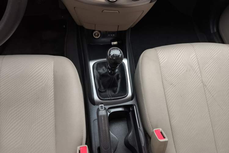 Used Hyundai Celesta 2011 1.6L Manual Luxury Model