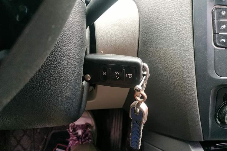 Used Volkswagen Sagitar 2015 230TSI Automatic Comfort Version