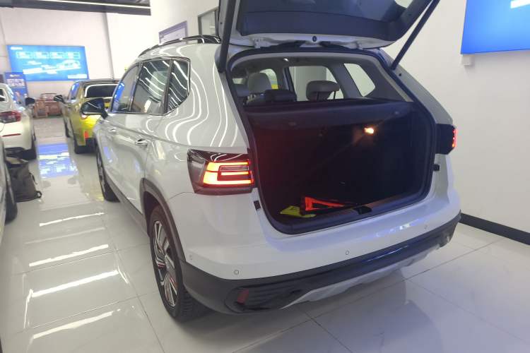 Used Volkswagen Tharu 2024 300TSI Two-Wheel-Drive Moon Luxury Edition Rear Left 45 Deg