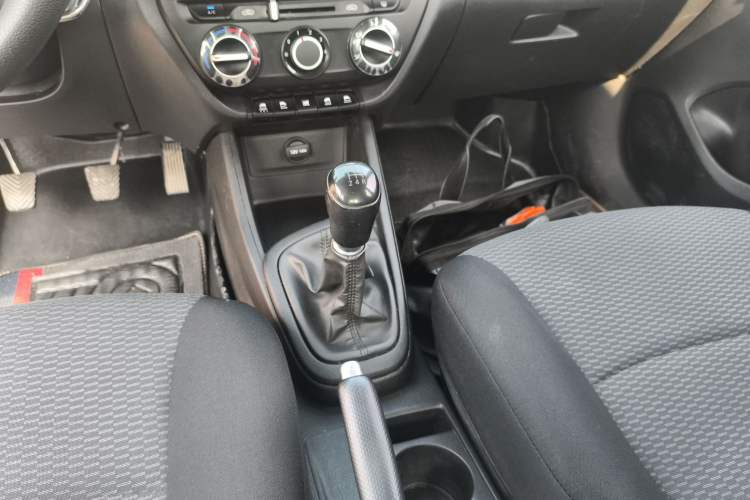 Used Hyundai Verna (older generation) 2017 1.4L Manual Refreshed Version China VI Standard