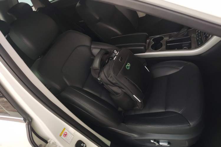 Used Haval H8 2015 2.0T Two-Wheel-Drive Standard Version
