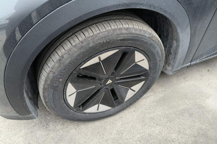 Used Deepal S07 2025 215Max Deep Blue Intelligent Driving AD PRO Range-Extended Version