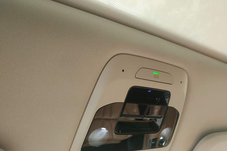 Used Nio ES8 2018 Founder Edition Headliner