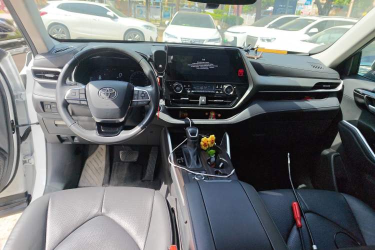 Used Toyota Highlander 2024 380T Four-Wheel Drive Luxury Version 7 Seats
