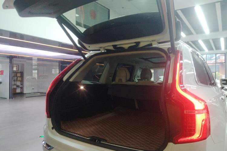 Used Volvo XC90 2017 T6 Prestige 5-Seater