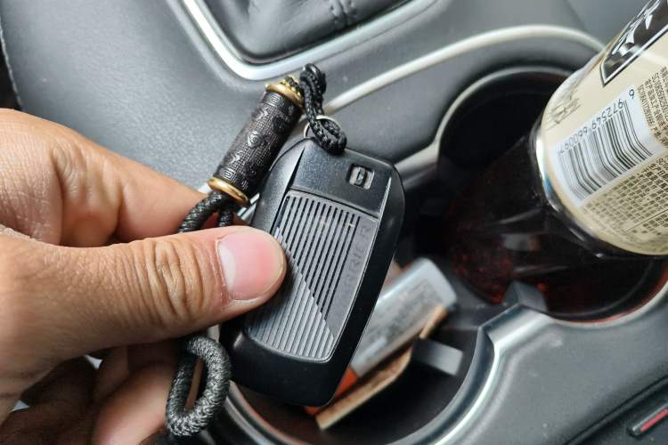 Used Toyota Harrier 2022 2.0L CVT Two-Wheel Drive Deluxe Edition