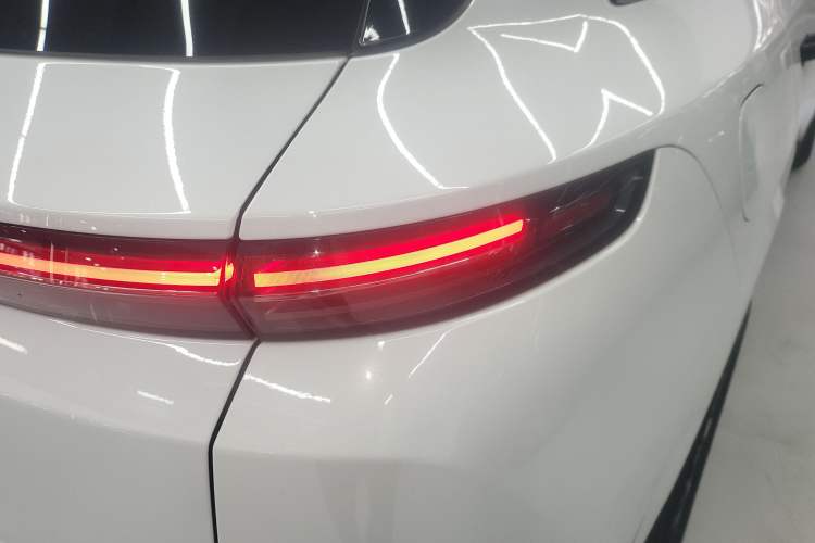 Used Li Auto L7 2023 Pro Model Right Rear Taillight