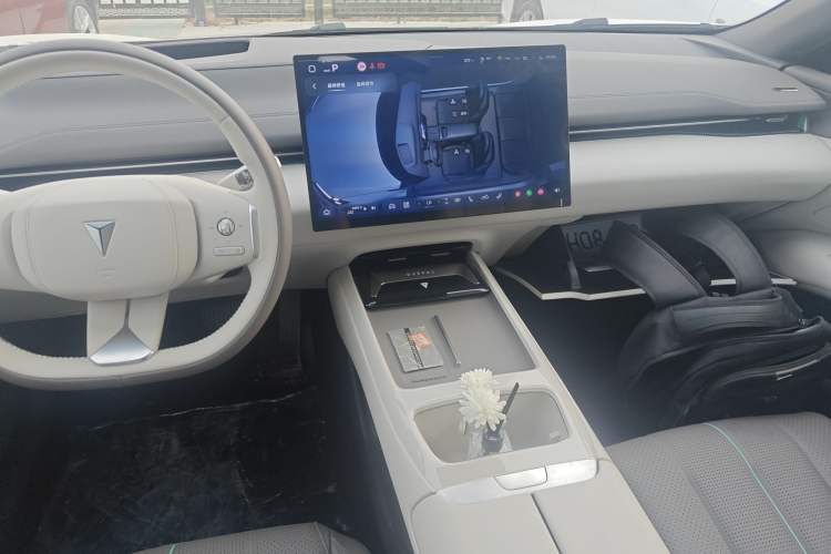 Used Deepal L07 2026 Model 240Ultra Huawei Qiankun ADS SE Edition