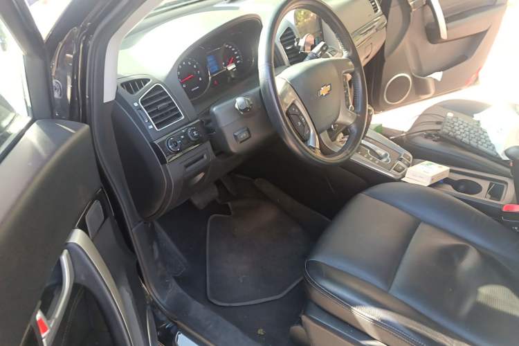 Used Chevrolet Captiva 2017 2.4L 4x4 Flagship Edition 7-Seater