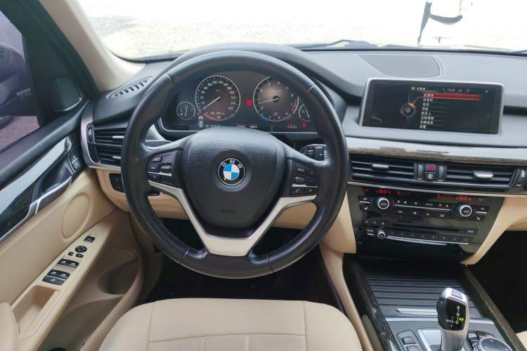 Used BMW X5 2014 xDrive35i Leading Model