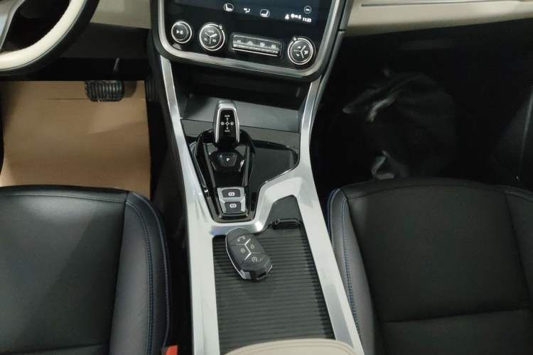 Used Lynk & Co 01 2017 2.0T Two-Wheel Drive Zhaopu Version