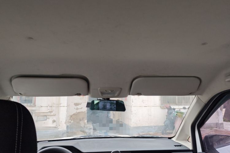 Used Wuling Hongguang PLUS 2019 1.5T Manual Standard Edition 5 Seats
