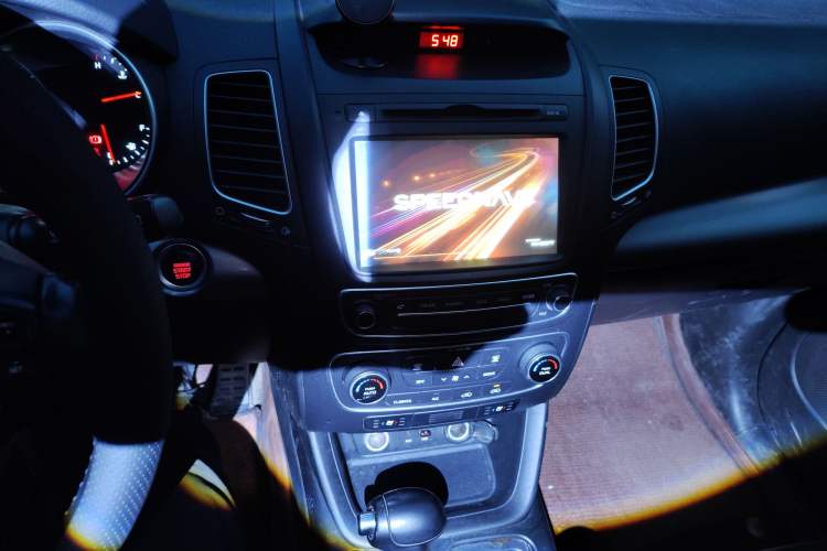 Used Kia Sorento 2013 2.2T 5-Seater Diesel Supreme Edition
