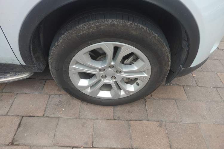 Used Land Rover Discovery Sport 2020 200 PS Family Edition
