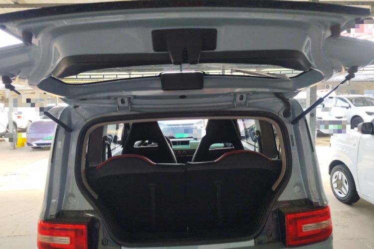 Used Wuling Hongguang MINIEV 2020 Zizai Version Lithium-NMC Trunk