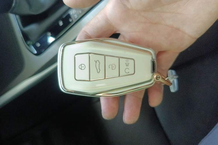 Used Geely Auto Emgrand 2023 4th Generation Champion Edition 1.5L CVT Prestige Model