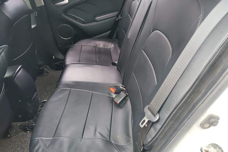 Used Kia K3 2015 1.6L Manual GLS
