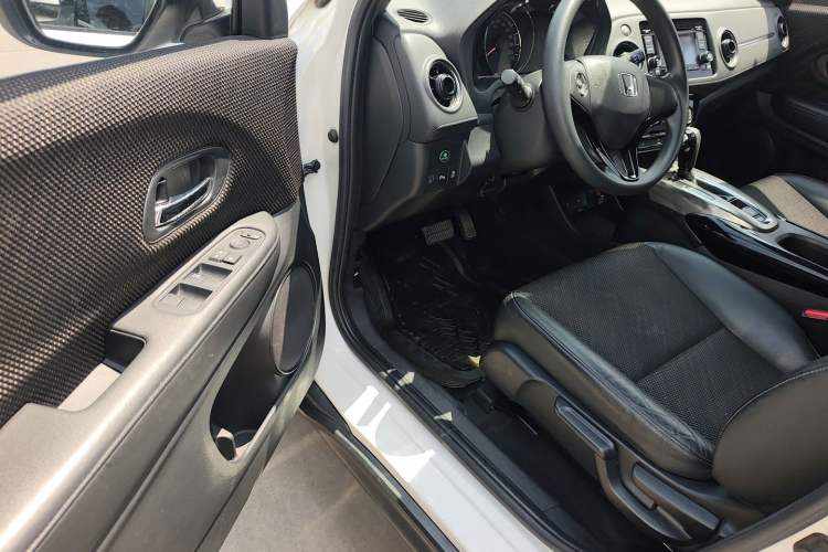 Used Honda XR-V 2017 1.5L LXi CVT Classic Edition Driver Seat