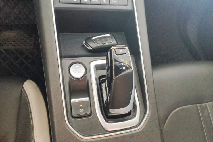 Used Dongfeng Aeolus E70 2023 500 Smart Edition Lithium Iron Phosphate 47.58 kWh Gear Lever